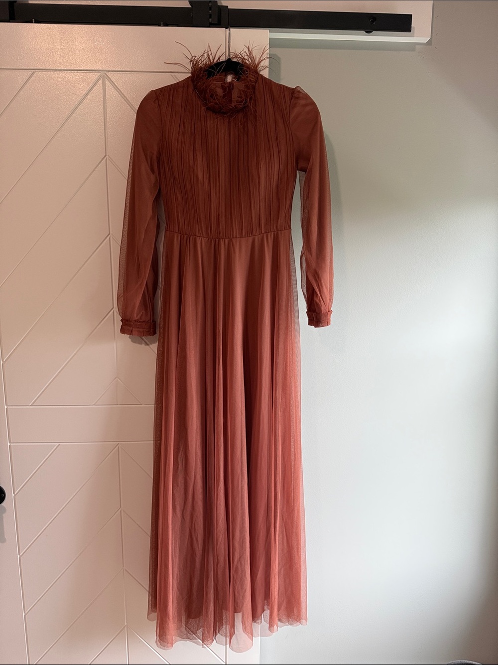 ANNAH HARIRI NWT Zahraa Tulle Feather Collar Maxi Dress Rust Brown Modest 4